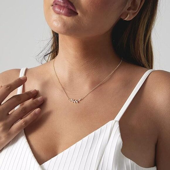 Olive Leaf Necklace 14K Gold Plated CZ Cubic Zirconia Gift for Her Mom Grandmom - Picture 2 of 6